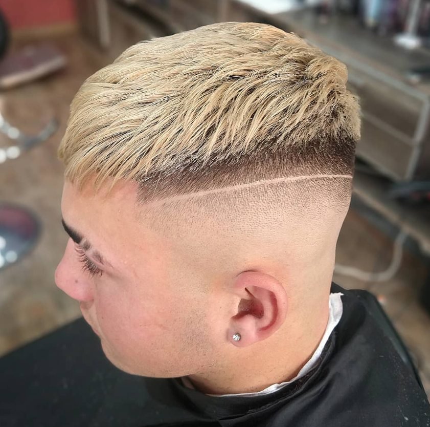 Trabajo real de barberia en Russo Barber House